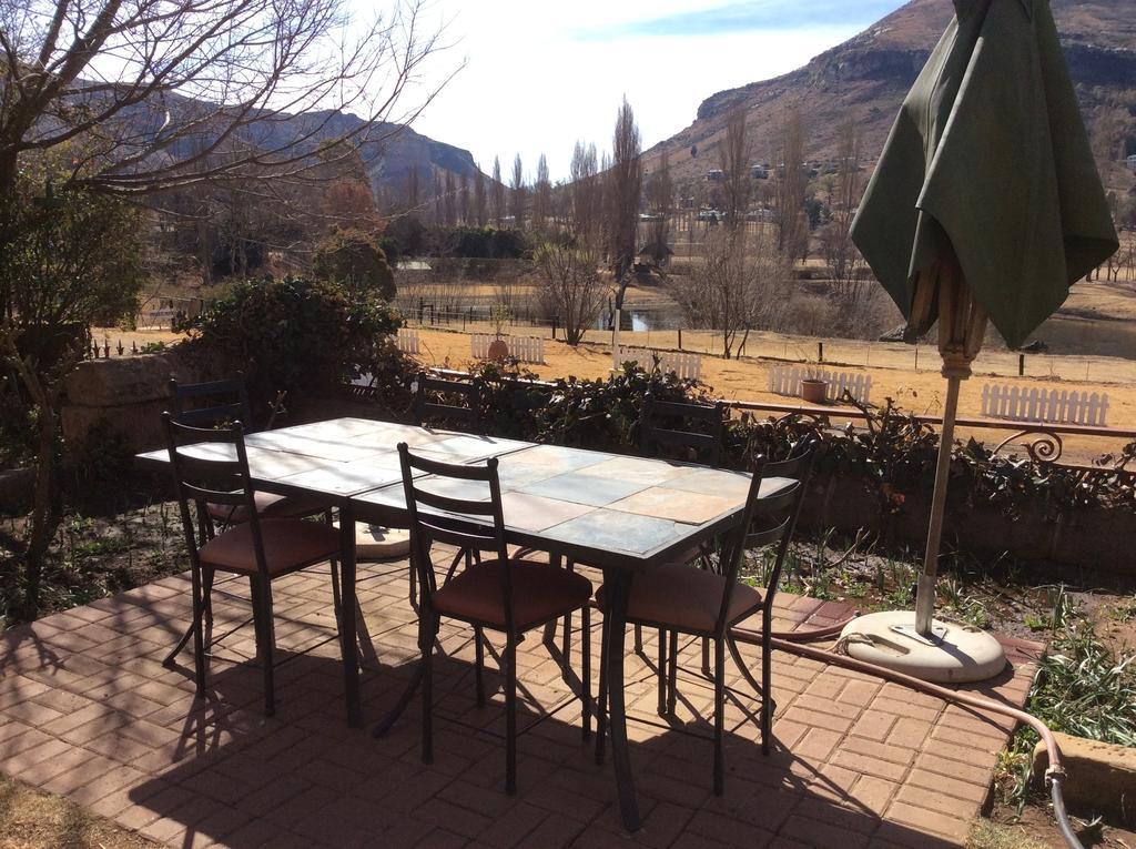 Lake Clarens Guest House ภายนอก รูปภาพ
