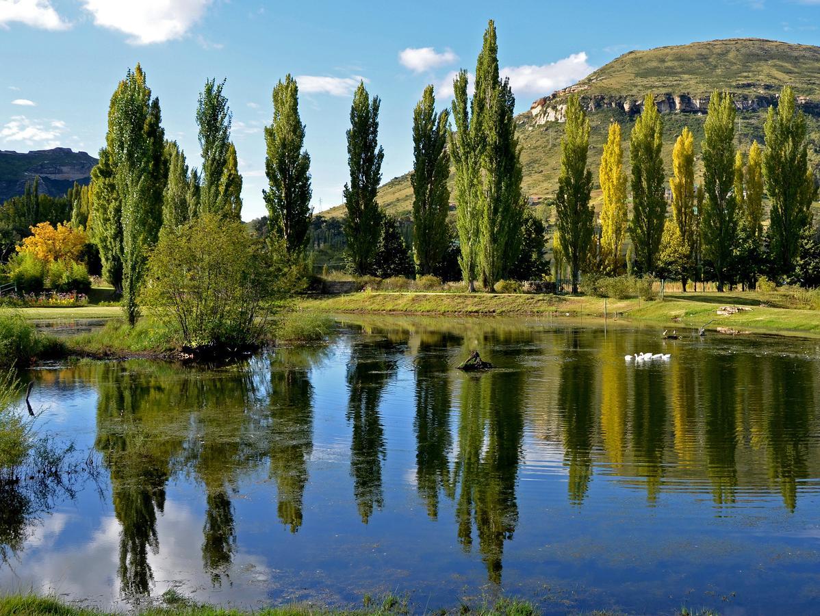 Lake Clarens Guest House ภายนอก รูปภาพ